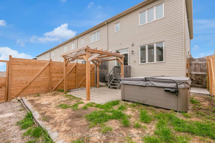 Photo 49 at 940 Kilbirnie Drive, Nepean (Half Moon Bay), Ottawa