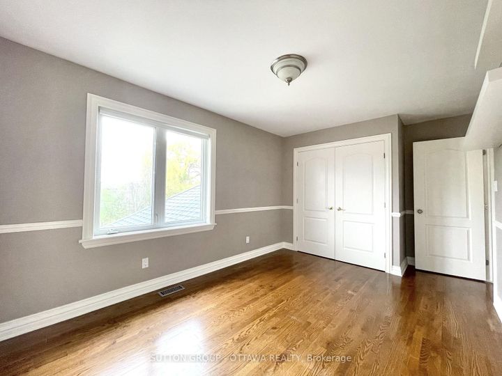 Photo 23 at 1520 Arnhem Street, Nepean (Carleton Heights), Ottawa