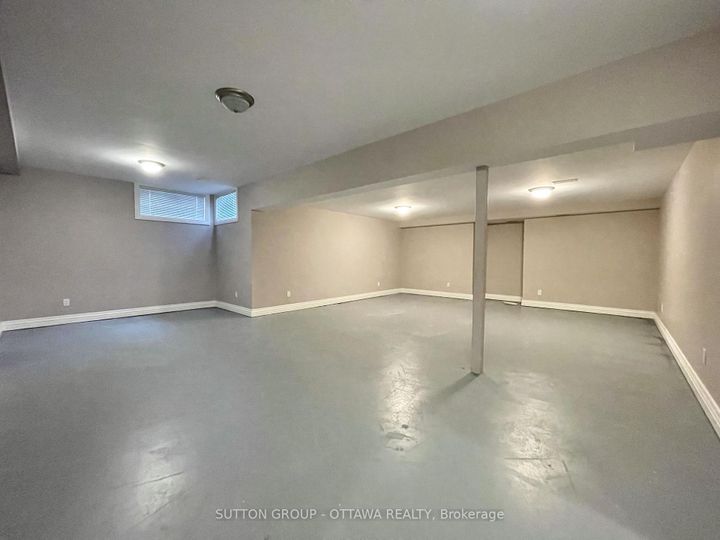Photo 24 at 1520 Arnhem Street, Nepean (Carleton Heights), Ottawa