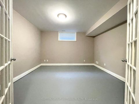 Photo 25 at 1520 Arnhem Street, Nepean (Carleton Heights), Ottawa