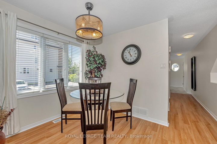 Photo 8 at 85 Cresthaven Drive, Nepean (Barrhaven East), Ottawa