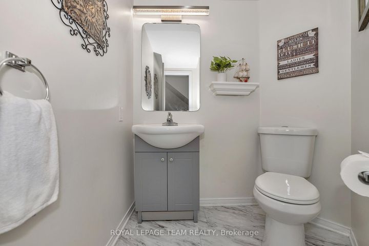Photo 13 at 85 Cresthaven Drive, Nepean (Barrhaven East), Ottawa