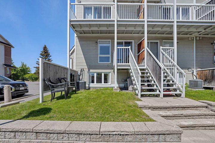 Photo 20 at 85 Cresthaven Drive, Nepean (Barrhaven East), Ottawa