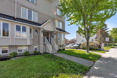 Photo 2 at 85 Cresthaven Drive, Nepean (Barrhaven East), Ottawa