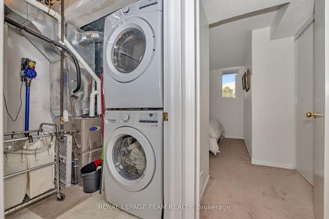 Photo 19 at 85 Cresthaven Drive, Nepean (Barrhaven East), Ottawa
