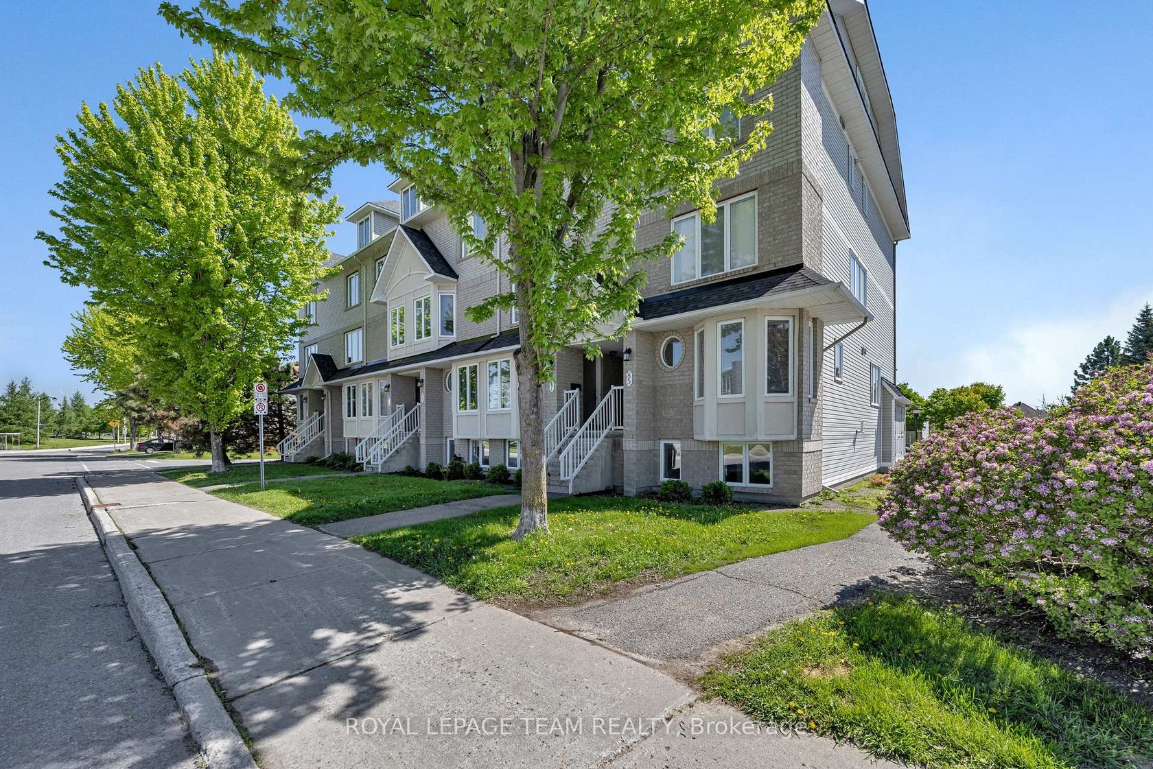 85 Cresthaven Drive, Nepean (Barrhaven East), Ottawa 