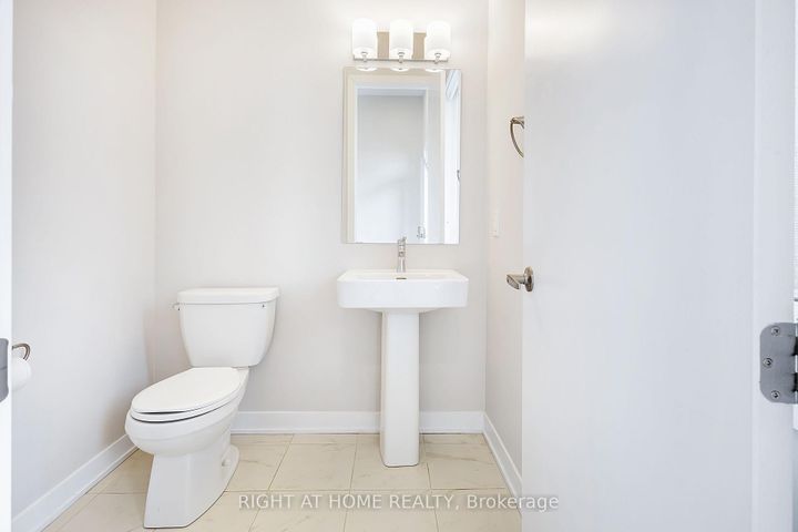 Photo 4 at 106 Beebalm Crescent, Nepean (Half Moon Bay), Ottawa
