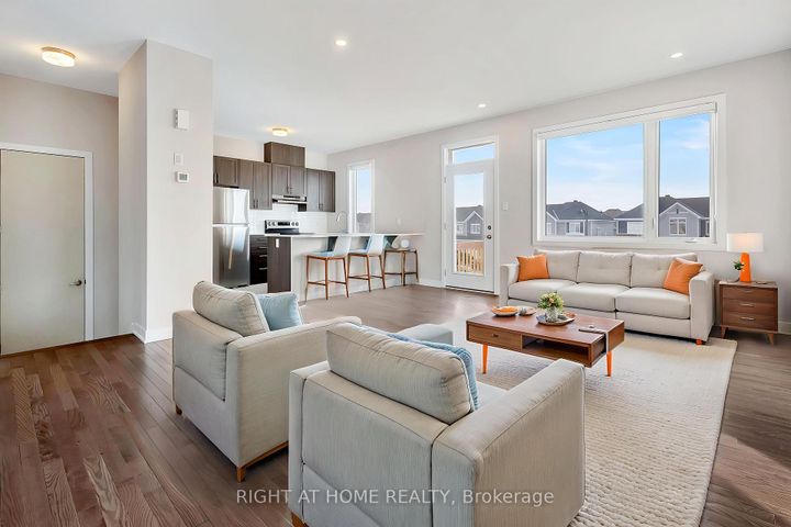 Photo 8 at 106 Beebalm Crescent, Nepean (Half Moon Bay), Ottawa