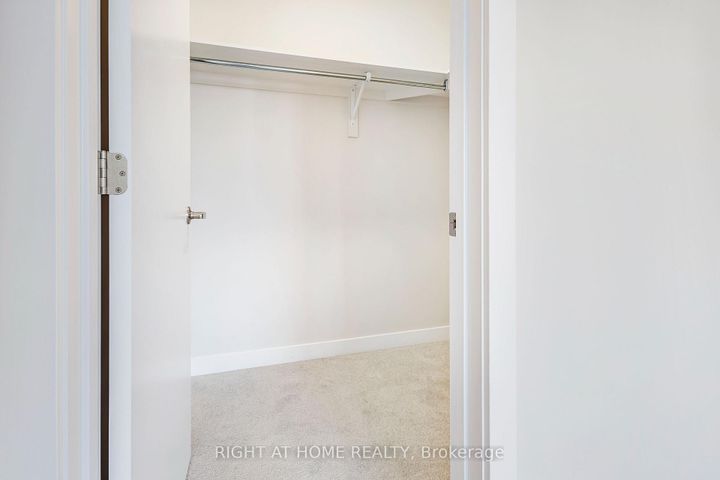 Photo 19 at 106 Beebalm Crescent, Nepean (Half Moon Bay), Ottawa