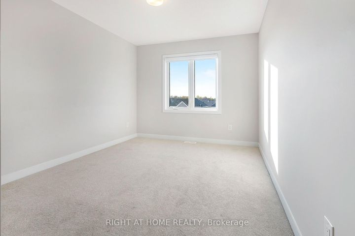 Photo 20 at 106 Beebalm Crescent, Nepean (Half Moon Bay), Ottawa