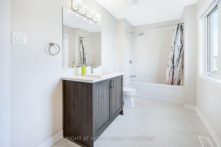 Photo 26 at 106 Beebalm Crescent, Nepean (Half Moon Bay), Ottawa