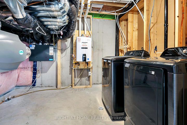 Photo 33 at 106 Beebalm Crescent, Nepean (Half Moon Bay), Ottawa
