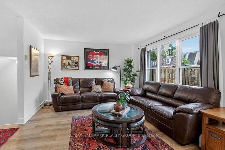 Photo 15 at 912 Dynes Road, Nepean (Carleton Square), Ottawa