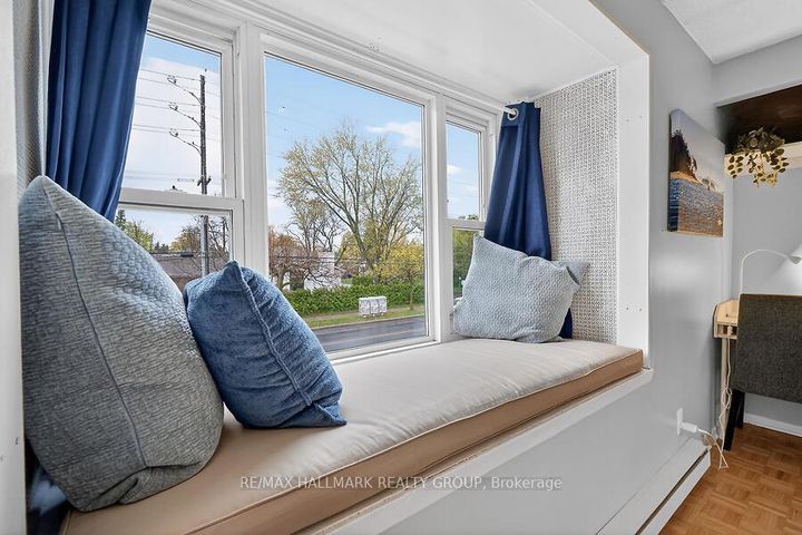 Photo 26 at 912 Dynes Road, Nepean (Carleton Square), Ottawa