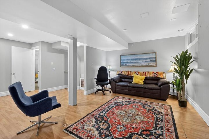 Photo 31 at 912 Dynes Road, Nepean (Carleton Square), Ottawa