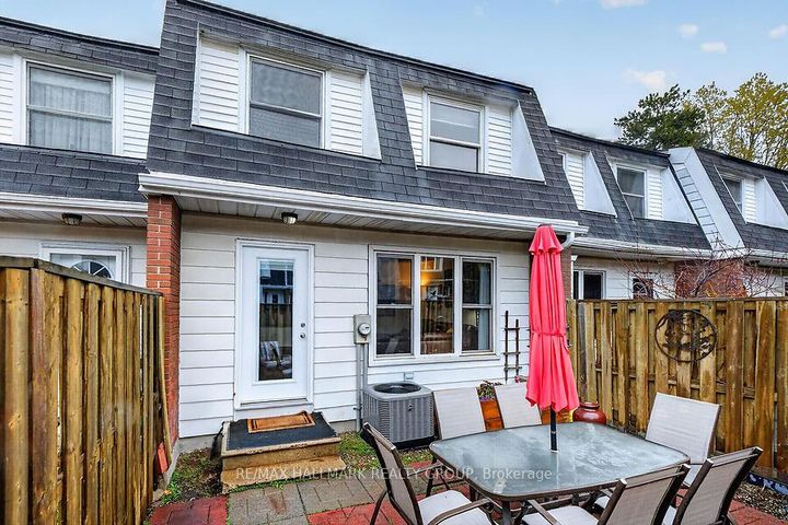 Photo 40 at 912 Dynes Road, Nepean (Carleton Square), Ottawa
