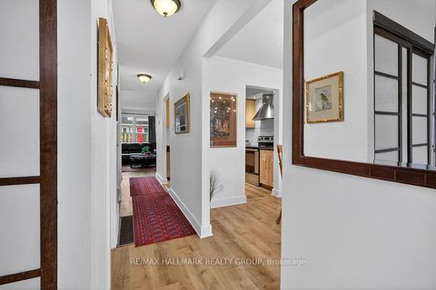 Photo 4 at 912 Dynes Road, Nepean (Carleton Square), Ottawa