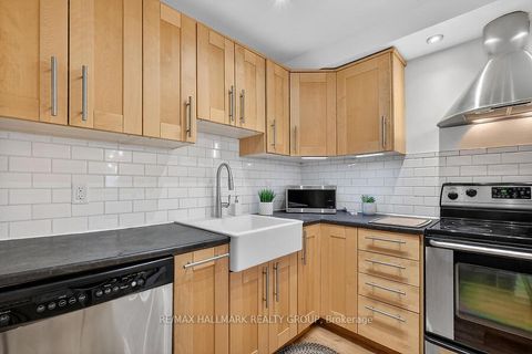 Photo 9 at 912 Dynes Road, Nepean (Carleton Square), Ottawa