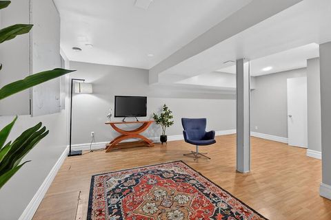 Photo 33 at 912 Dynes Road, Nepean (Carleton Square), Ottawa