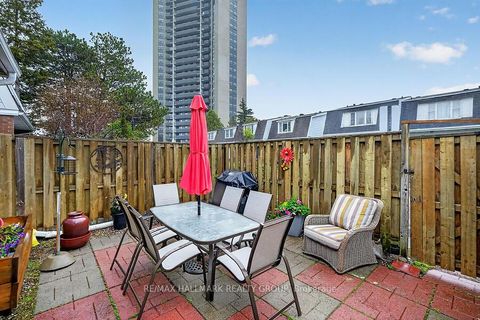 Photo 42 at 912 Dynes Road, Nepean (Carleton Square), Ottawa