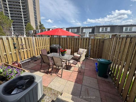 Photo 46 at 912 Dynes Road, Nepean (Carleton Square), Ottawa