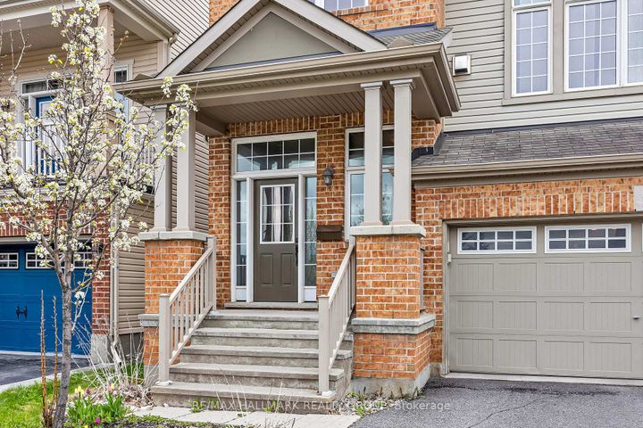 Photo 3 at 3718 Riverbreeze Street, Nepean (Half Moon Bay), Ottawa