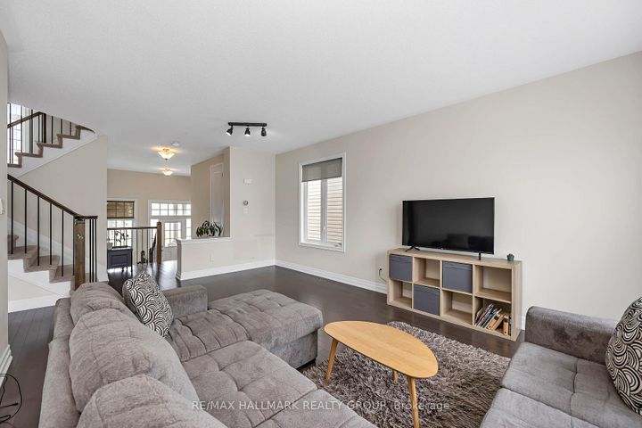 Photo 11 at 3718 Riverbreeze Street, Nepean (Half Moon Bay), Ottawa