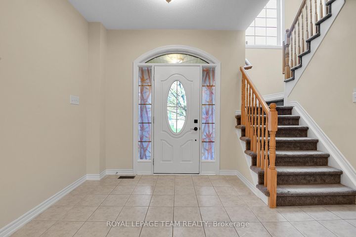 Photo 1 at 302 River Landing Avenue, Nepean (Half Moon Bay), Ottawa