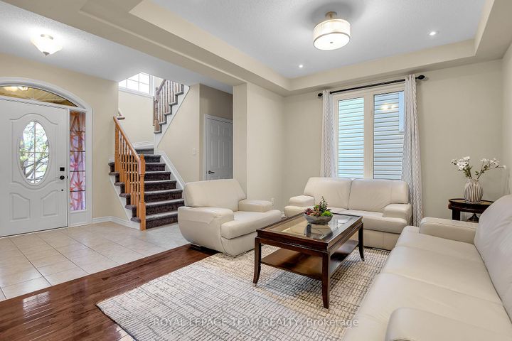 Photo 2 at 302 River Landing Avenue, Nepean (Half Moon Bay), Ottawa