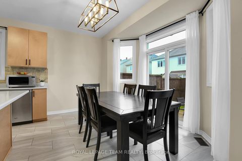 Photo 9 at 302 River Landing Avenue, Nepean (Half Moon Bay), Ottawa