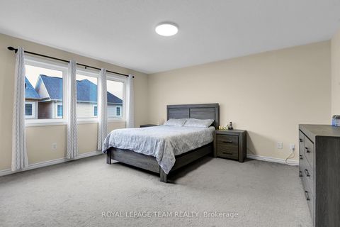 Photo 14 at 302 River Landing Avenue, Nepean (Half Moon Bay), Ottawa