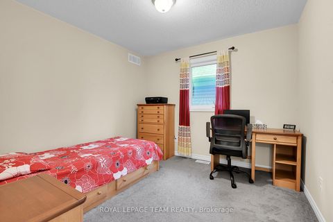 Photo 20 at 302 River Landing Avenue, Nepean (Half Moon Bay), Ottawa