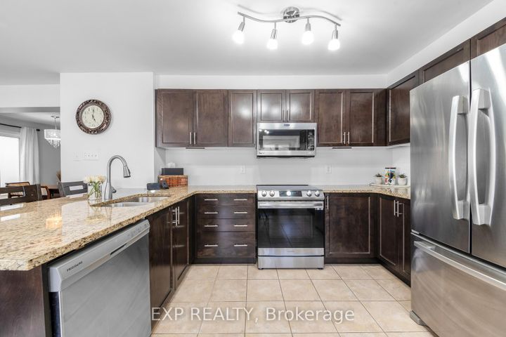 Photo 11 at 519 Millars Sound Way, Nepean (Half Moon Bay), Ottawa