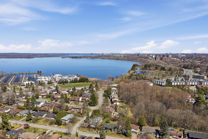 Photo 36 at 68 Corkstown Road, Nepean (Lakeview Park), Ottawa