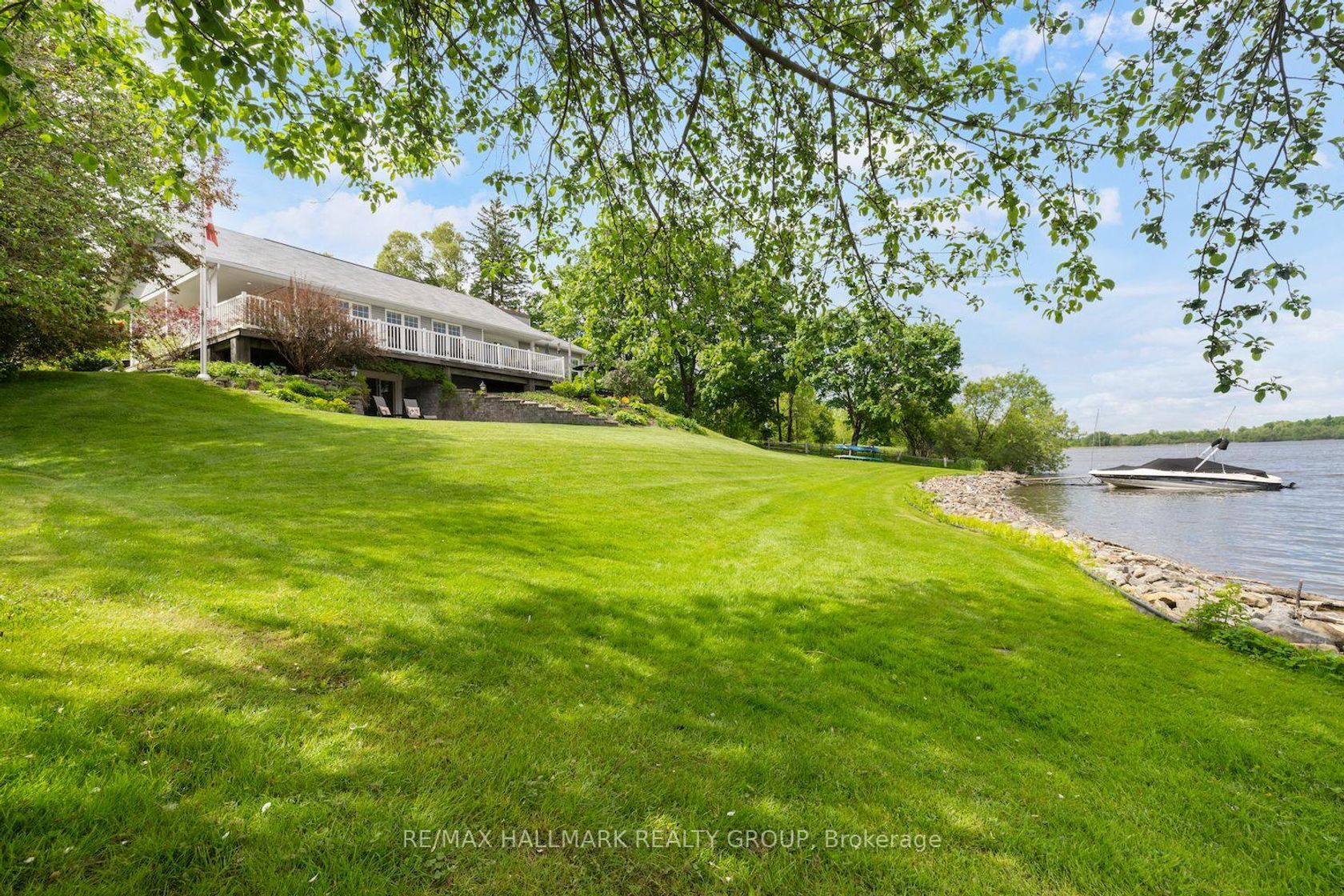 1 Rideau Glen Drive, Nepean (Rideau Heights/Ashdale/Rideau Glen), Ottawa 