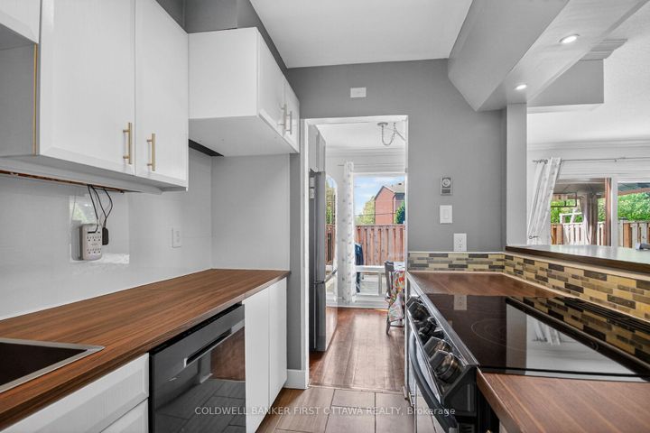 Photo 9 at C - 8 Arnold Drive, Nepean (Arbeatha Park), Ottawa