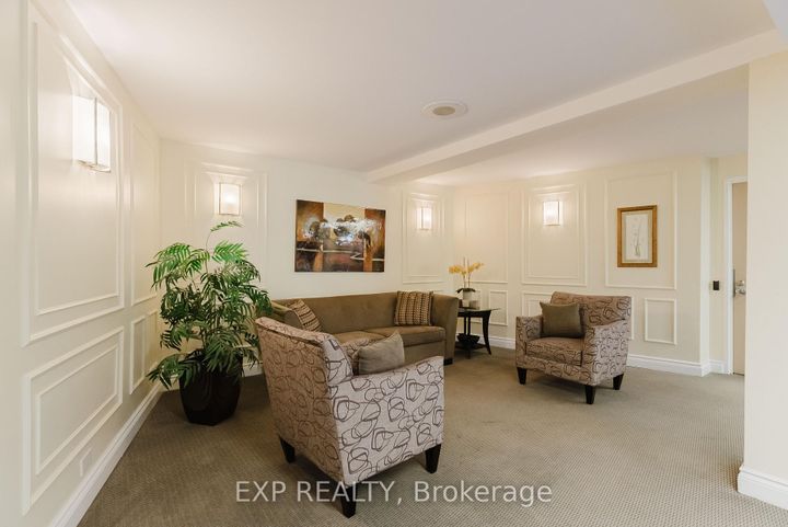 Photo 4 at 604 - 1356 MEADOWLANDS Drive, Nepean (Borden Farm/Stewart Farm/Carleton Heights/Parkwood Hills), Ottawa