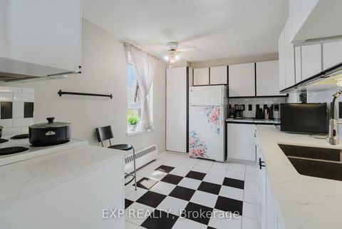 Photo 22 at 604 - 1356 MEADOWLANDS Drive, Nepean (Borden Farm/Stewart Farm/Carleton Heights/Parkwood Hills), Ottawa