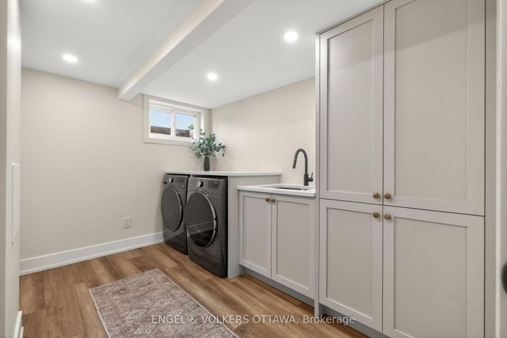 Photo 31 at 24 Roundhay Drive, Nepean (Manordale), Ottawa