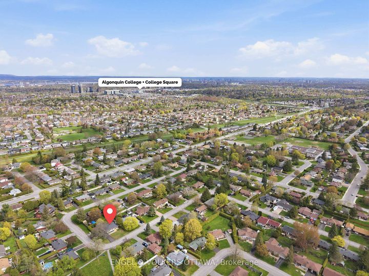 Photo 39 at 24 Roundhay Drive, Nepean (Manordale), Ottawa