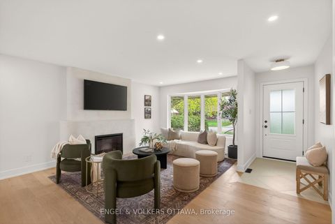 Photo 3 at 24 Roundhay Drive, Nepean (Manordale), Ottawa