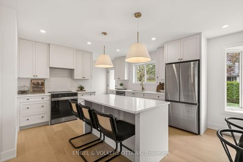Photo 7 at 24 Roundhay Drive, Nepean (Manordale), Ottawa