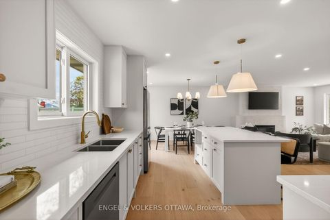 Photo 9 at 24 Roundhay Drive, Nepean (Manordale), Ottawa