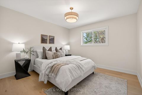 Photo 15 at 24 Roundhay Drive, Nepean (Manordale), Ottawa