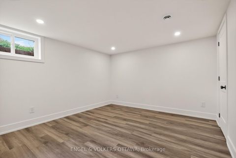 Photo 27 at 24 Roundhay Drive, Nepean (Manordale), Ottawa