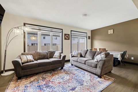 Photo 4 at 608 Fenwick Way, Nepean (Stonebridge), Ottawa
