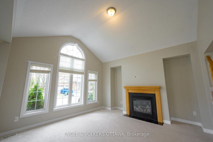Photo 4 at 106 Forest Water Way, Nepean (Half Moon Bay), Ottawa