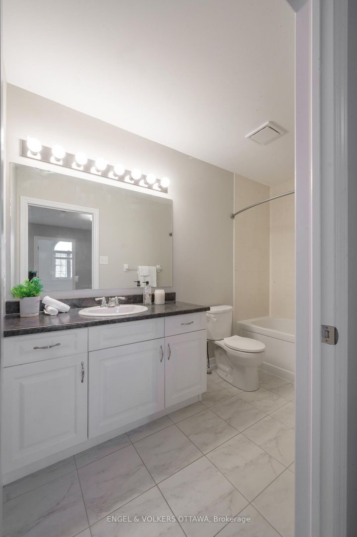 Photo 26 at 106 Forest Water Way, Nepean (Half Moon Bay), Ottawa