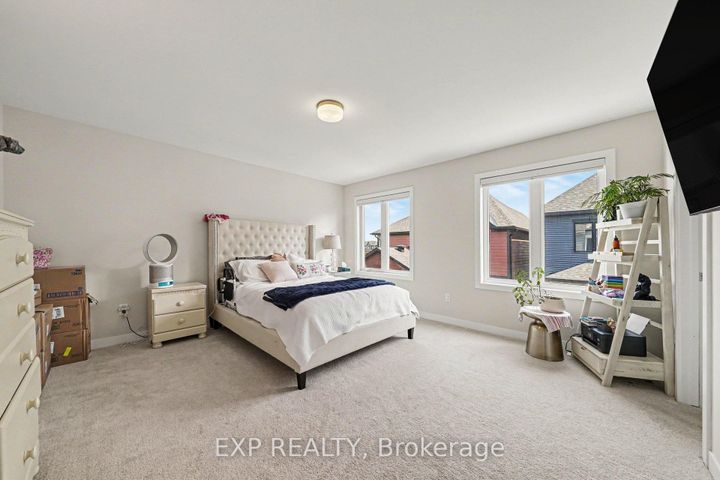 Photo 10 at 233 Conservancy Drive, Nepean (Heritage Park), Ottawa