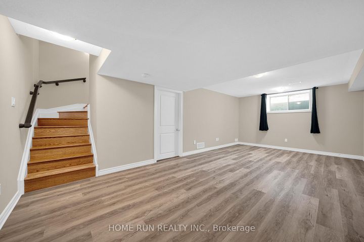 Photo 33 at 818 Clarity Avenue, Nepean (Heritage Park), Ottawa